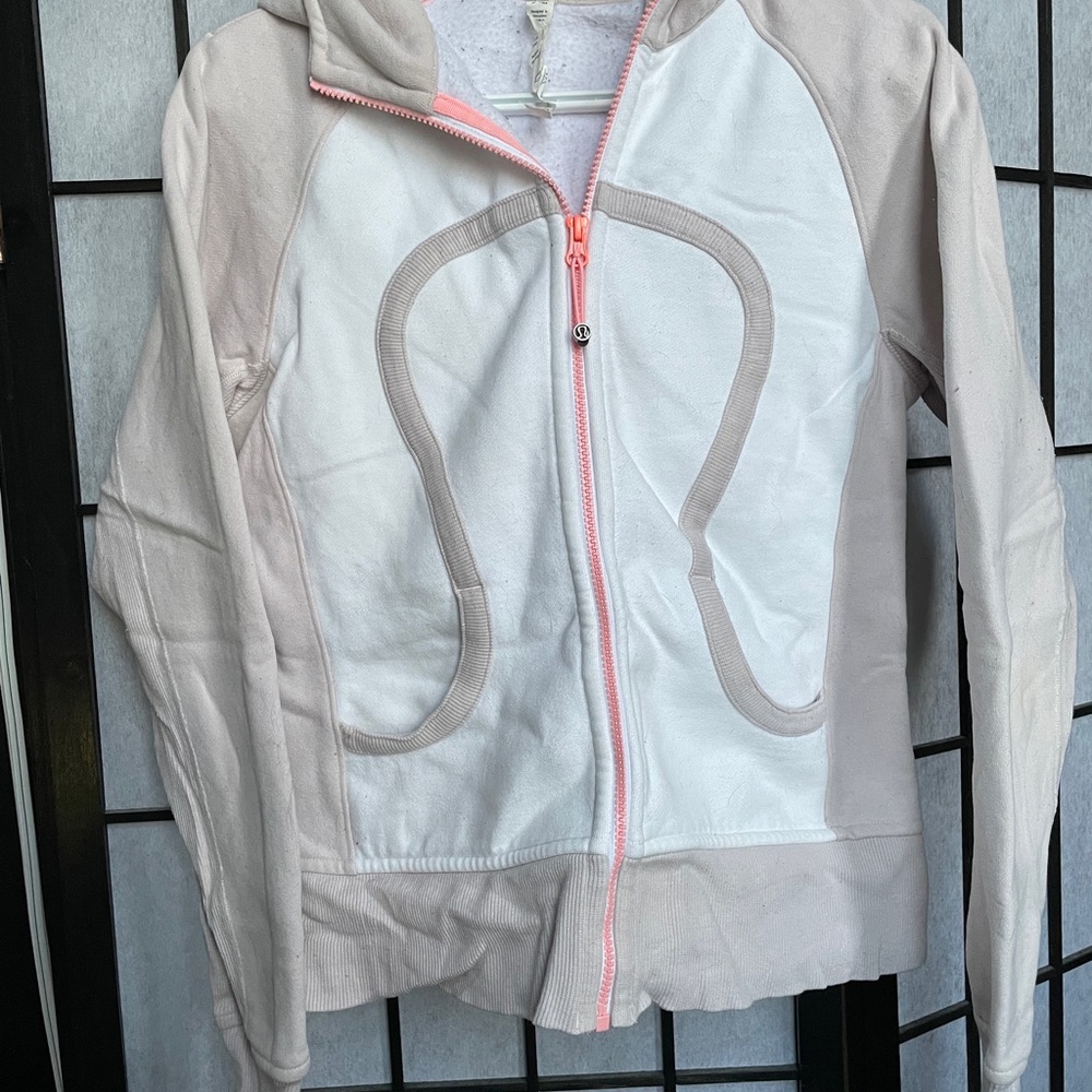 Lululemon Scuba stretch hoodie Sz: 8?